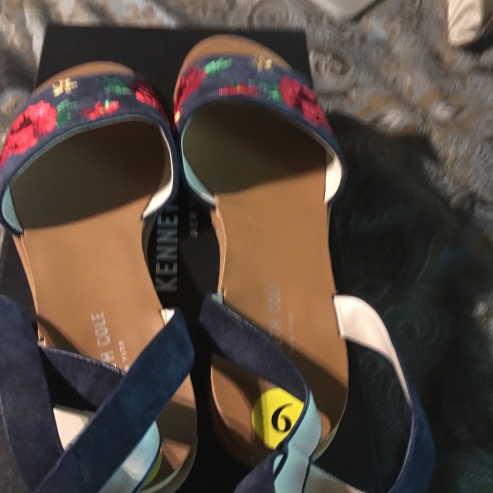 Shoes - Picture 3 of 3